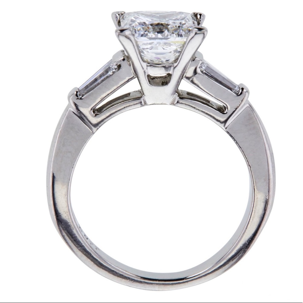 Certified 2.4 Carats total Natural Diamond Ring